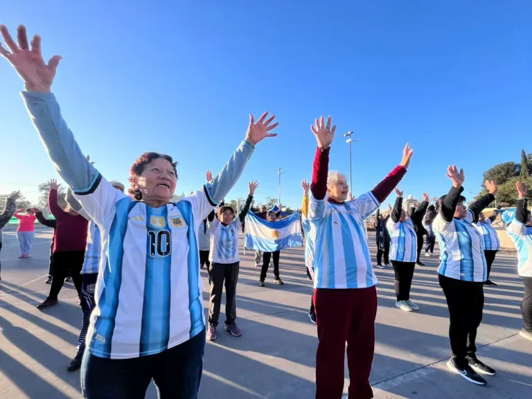 Caminata Saludable atrajo a numerosos participantes en su nueva edición