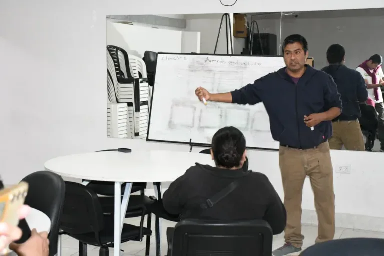 Capacitación en albañilería para jóvenes de zona norte