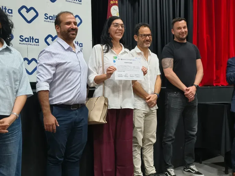 Certificados de Periodismo Deportivo entregados en Salta