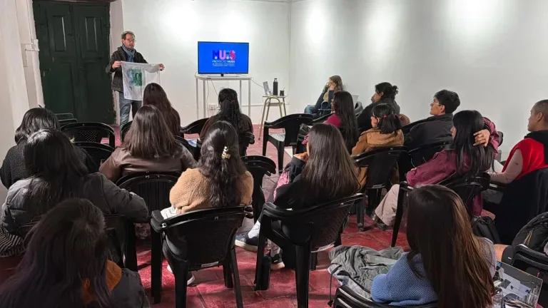 Estudiantes avanzaron en el proyecto MUES 2026