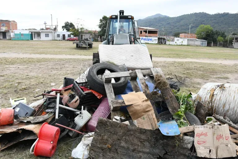 Éxito en el operativo de descacharrado en J.M. de Rosas