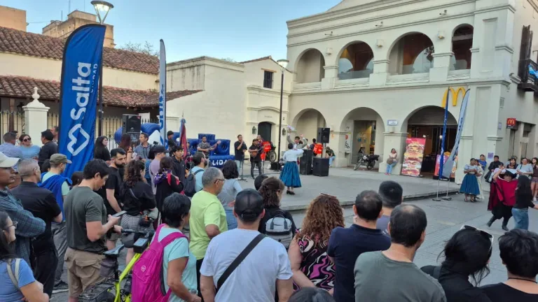 Finalizó el ciclo de adopciones en «Salta Ciudad de las Peñas»