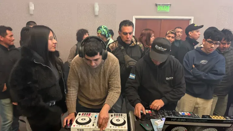 Finalizó el Curso de DJ con más de 100 egresados en Salta