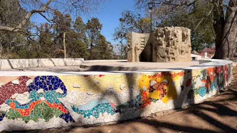 La plaza de la Juventud se transforma con arte y cultura