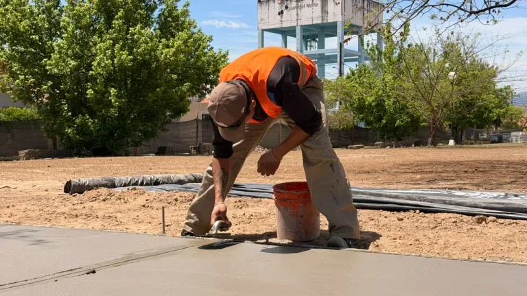 Obras en el Parque San Carlos mejorarán el espacio público para todos
