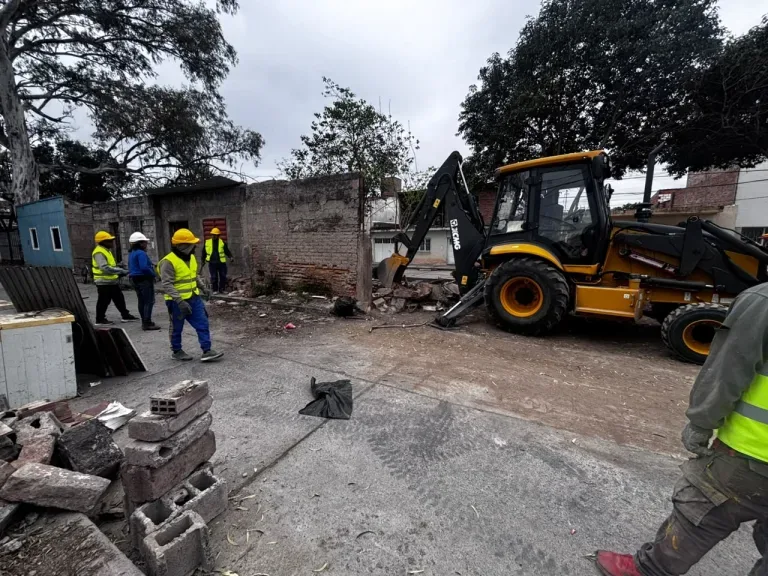 Recuperan espacio en pasaje Tineo para la venta de juguetes