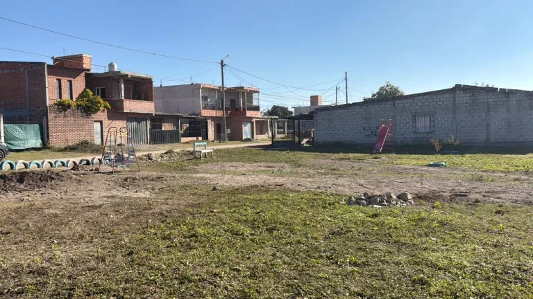 Renovación completa de la plaza en Solís Pizarro
