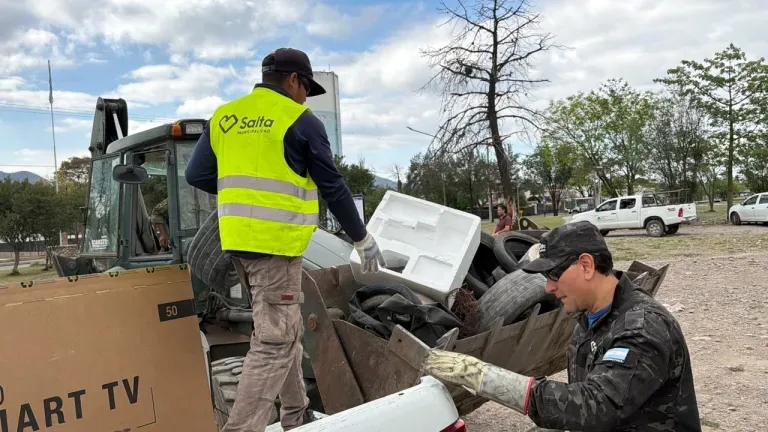 Retiro de 10 toneladas de residuos en Ciudad del Milagro