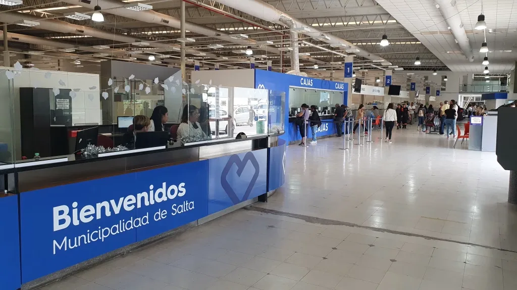 Servicios municipales con horarios especiales por el feriado del 12 de octubre