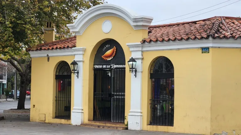 Taller gratuito de inclusión financiera para adultos mayores en Salta