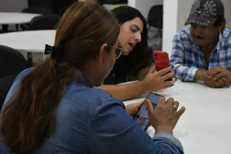 Taller gratuito de inclusión financiera para adultos mayores