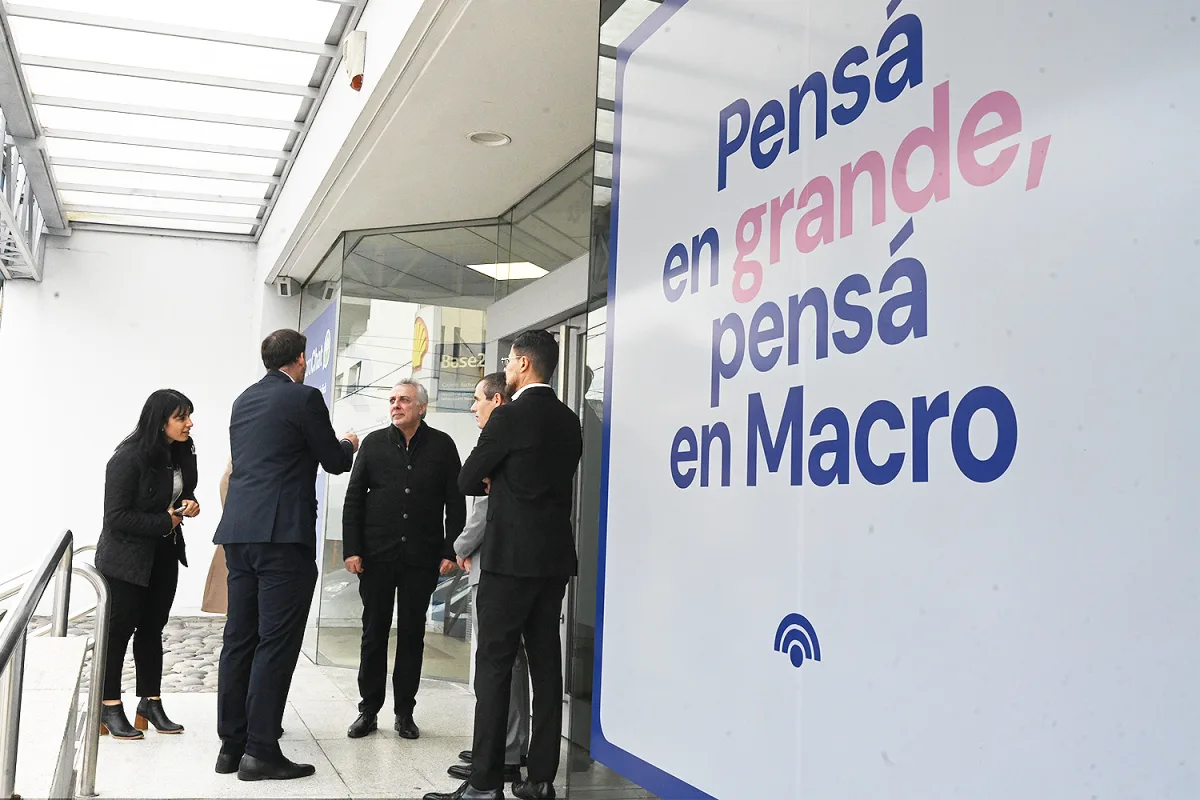 Donación de computadoras fortalecerá instituciones en Tigre