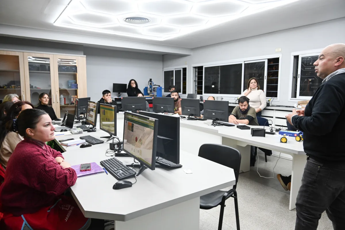 El Municipio de Tigre inició curso gratuito de Diseño 3D para docentes