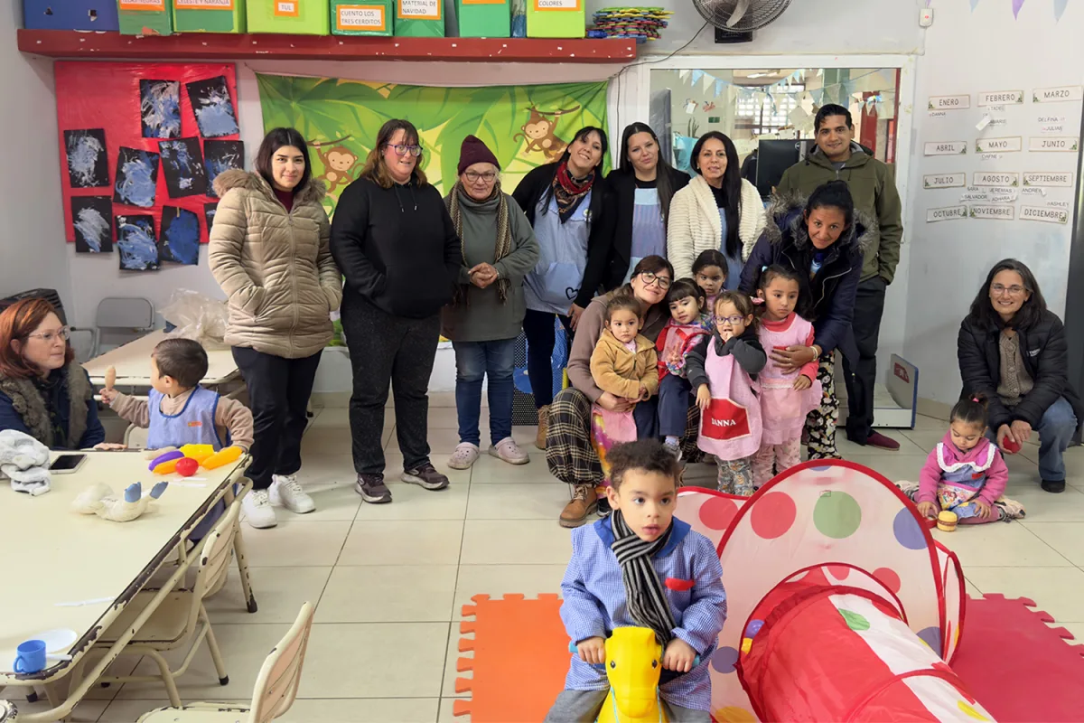 Entrega de kits lúdicos en jardines de infantes de Tigre