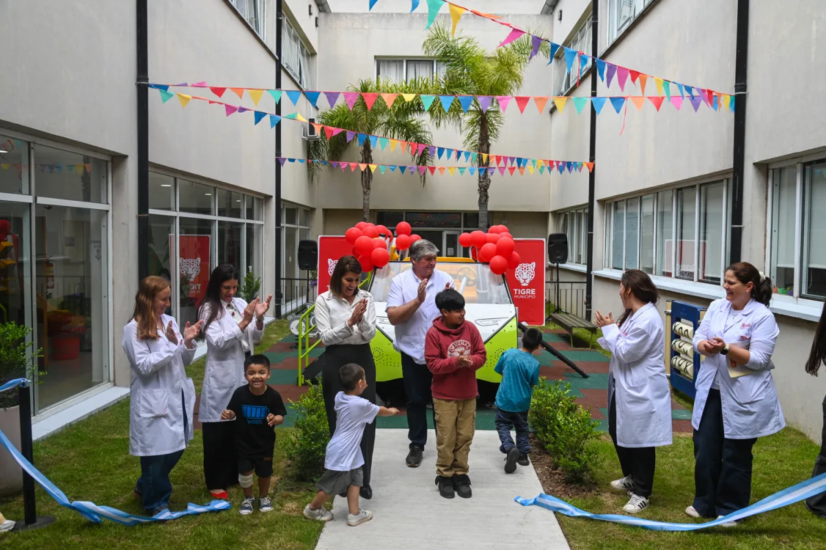 Inauguraron una nueva plazoleta de juegos en el Hospital Materno Infantil