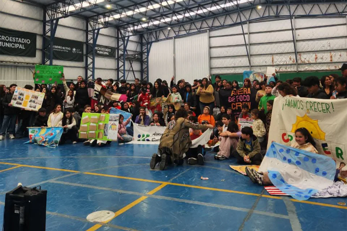 Jóvenes de Tigre presentaron proyectos en la Asamblea Zonal de Decisión Niñez