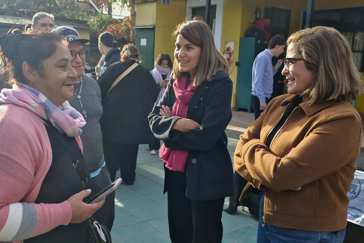 Más de 35 estudiantes de Tigre recibieron anteojos en nueva entrega