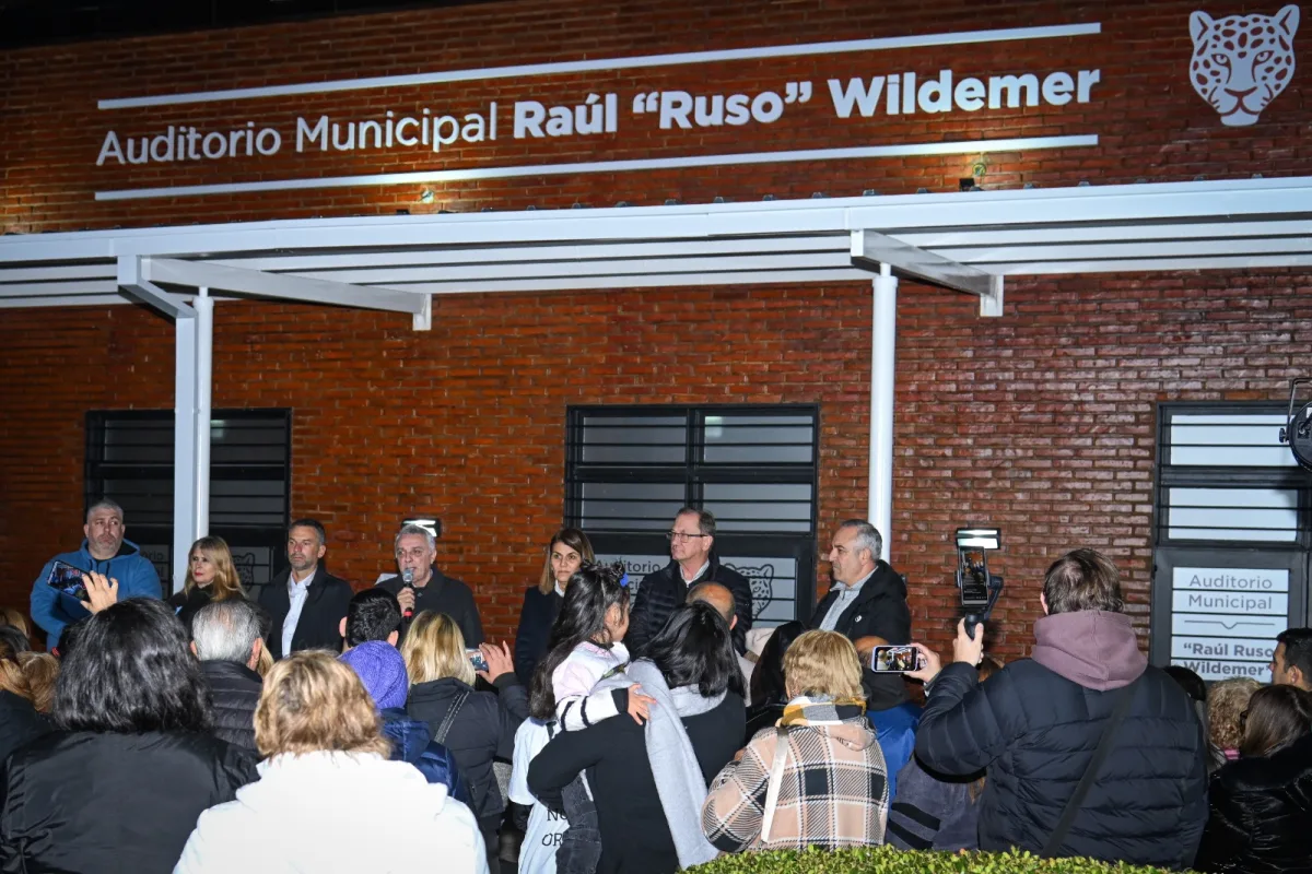 Se inauguró el auditorio Raúl Wildemer en Ricardo Rojas