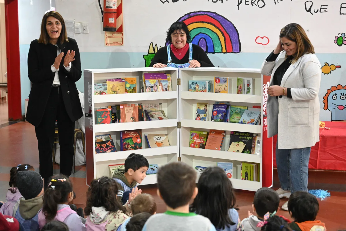 Tigre entregó nueva biblioteca móvil al Jardín de Infantes N° 935