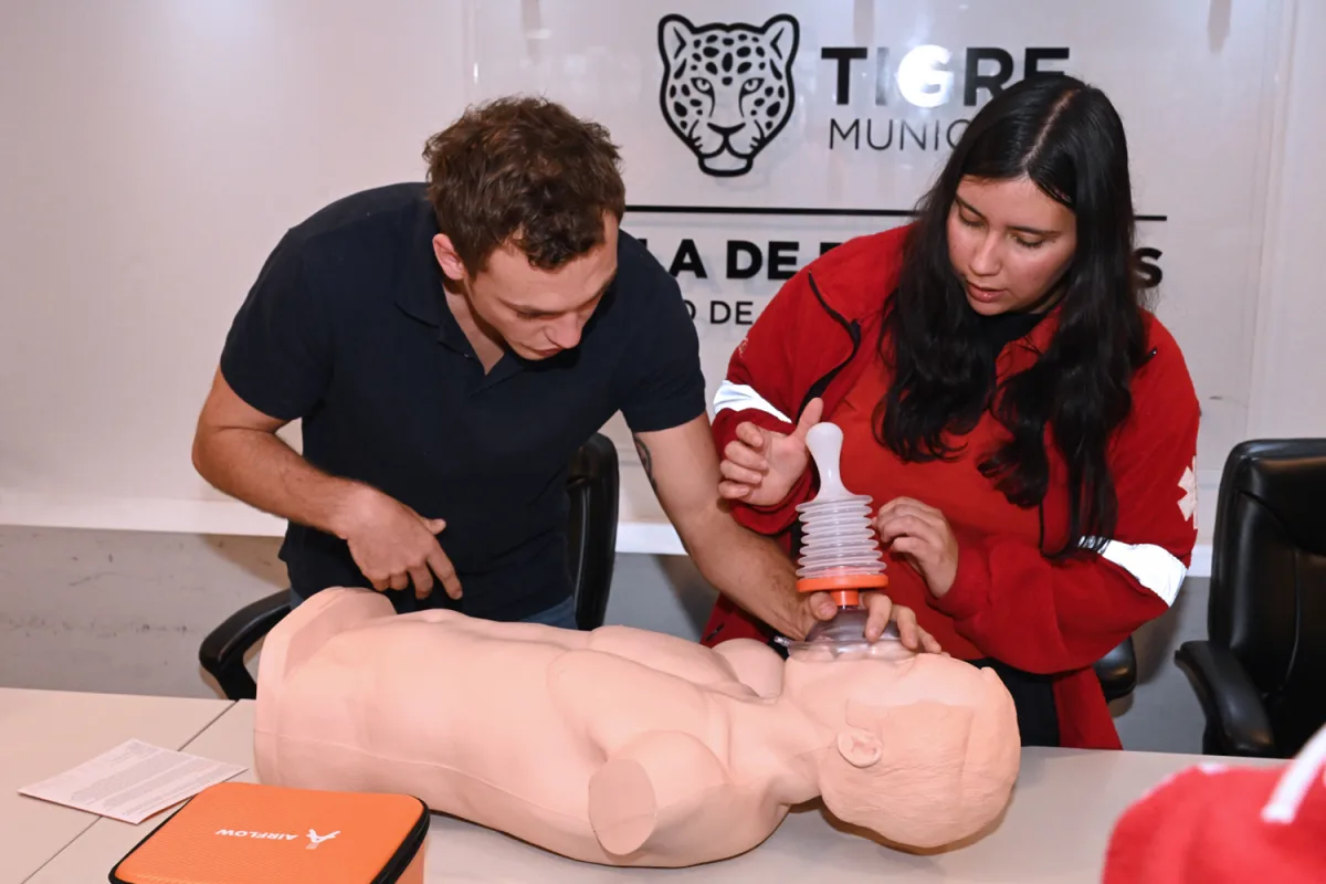 Tigre incorporó desobstructores de vía aérea para emergencias de salud
