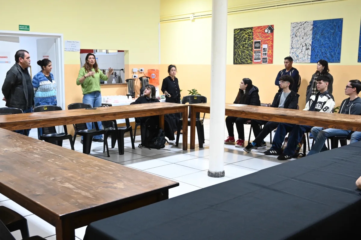 Voluntarios de Tigre donaron elementos al Refugio Municipal Mama Antula