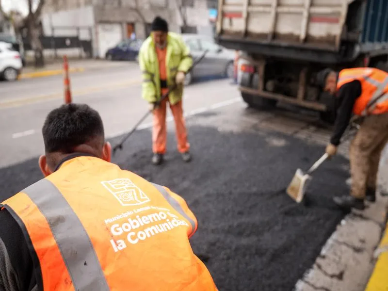 Comenzaron obras de bacheo en Temperley y Lomas