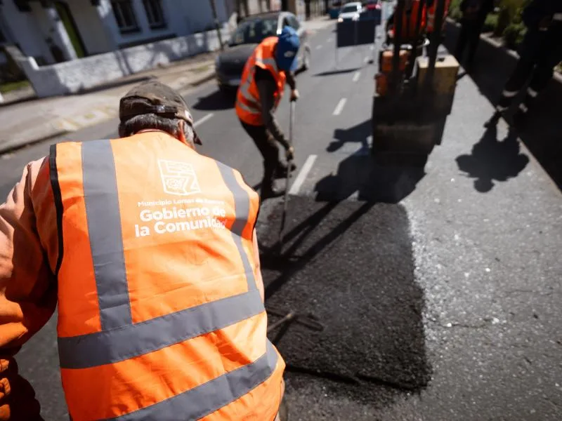 Continúa el plan de bacheo en Lomas de Zamora