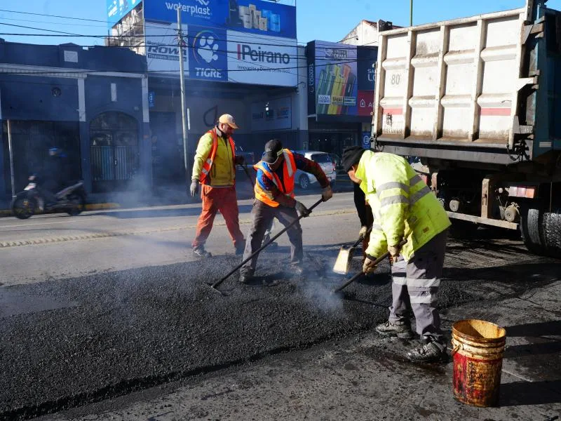 Obras en las avenidas Alsina y Almirante Brown en Lomas de Zamora