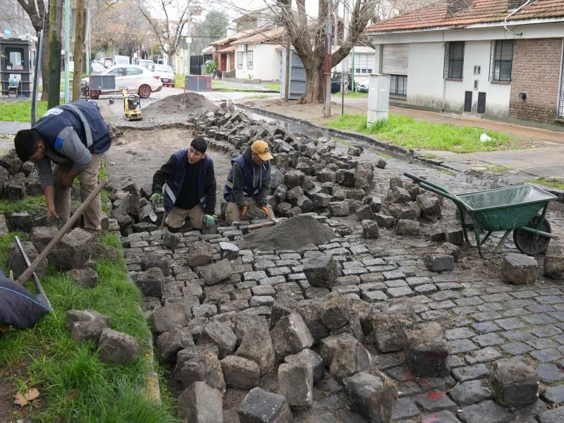 Recuperaron 50 cuadras adoquinadas en Lomas de Zamora