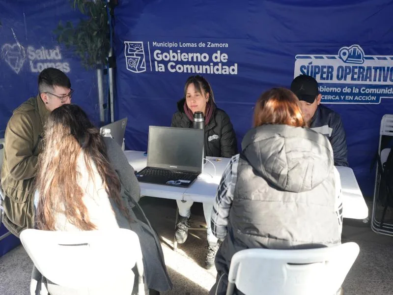 Servicios municipales llegan a los barrios de Lomas de Zamora