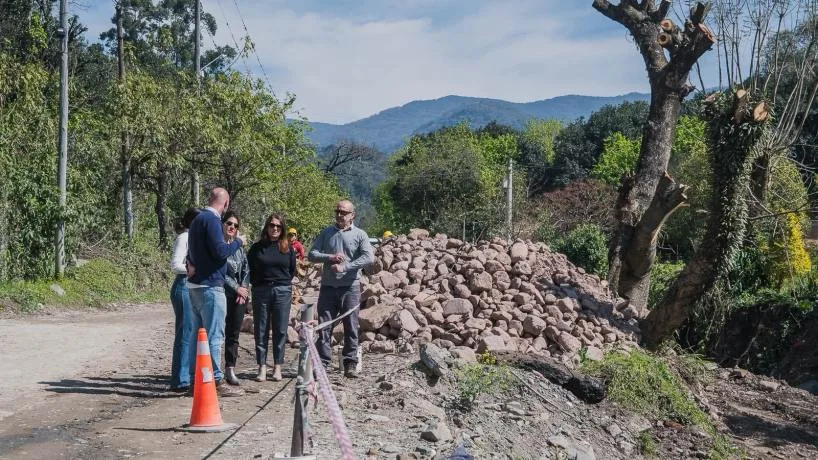 Avanza la obra de contención en calle Uttinger para prevenir inundaciones