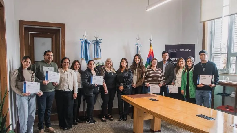 Certificados del curso de Inclusión Digital en Tafí Viejo
