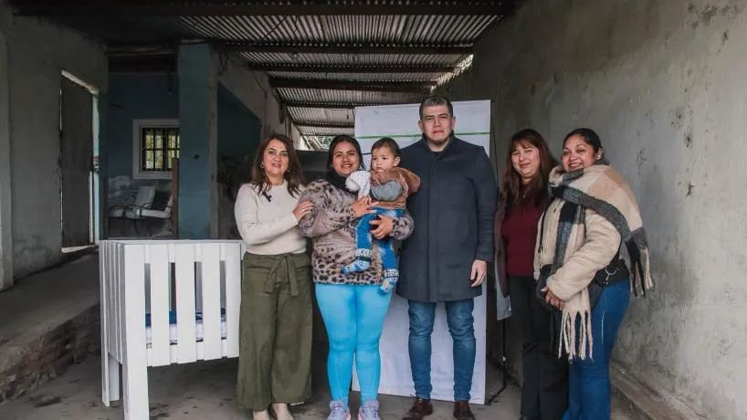 Entregaron cunas a familias de Tafí Viejo a través de Taficeñitos