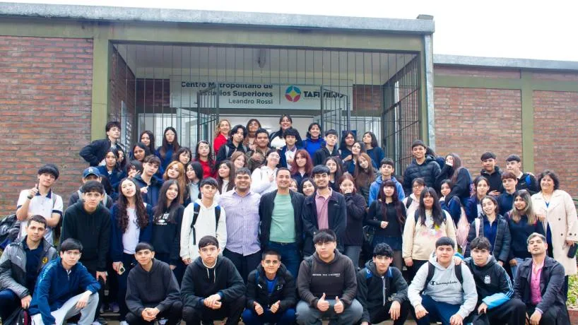 Estudiantes de Tafí Viejo exploraron su historia en el Archivo Histórico