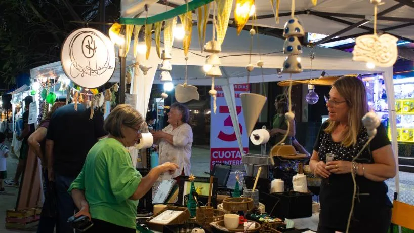 Feria de Artesanos y Emprendedores se realiza por el Día de la Madre