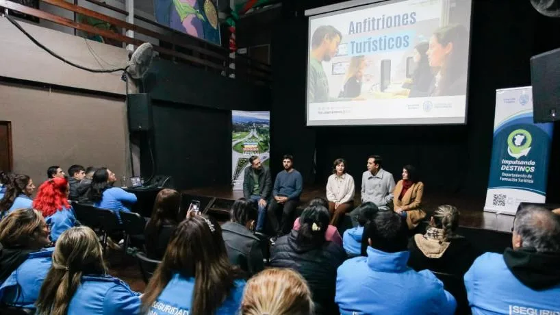 Mejoran la atención turística en Tafí Viejo con capacitación municipal