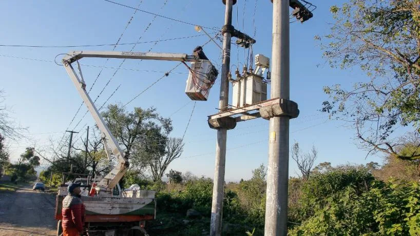 Mejoran la iluminación en La Toma para mayor seguridad de los vecinos