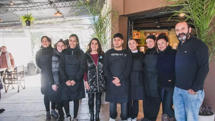 Nuevo bar Amanda Café abrió en Tafí Viejo con apoyo municipal