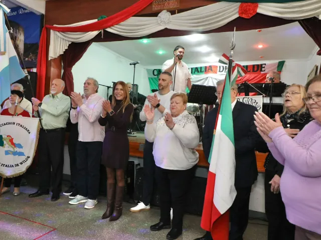 Magdalena Sierra celebró aniversarios de centros en Avellaneda