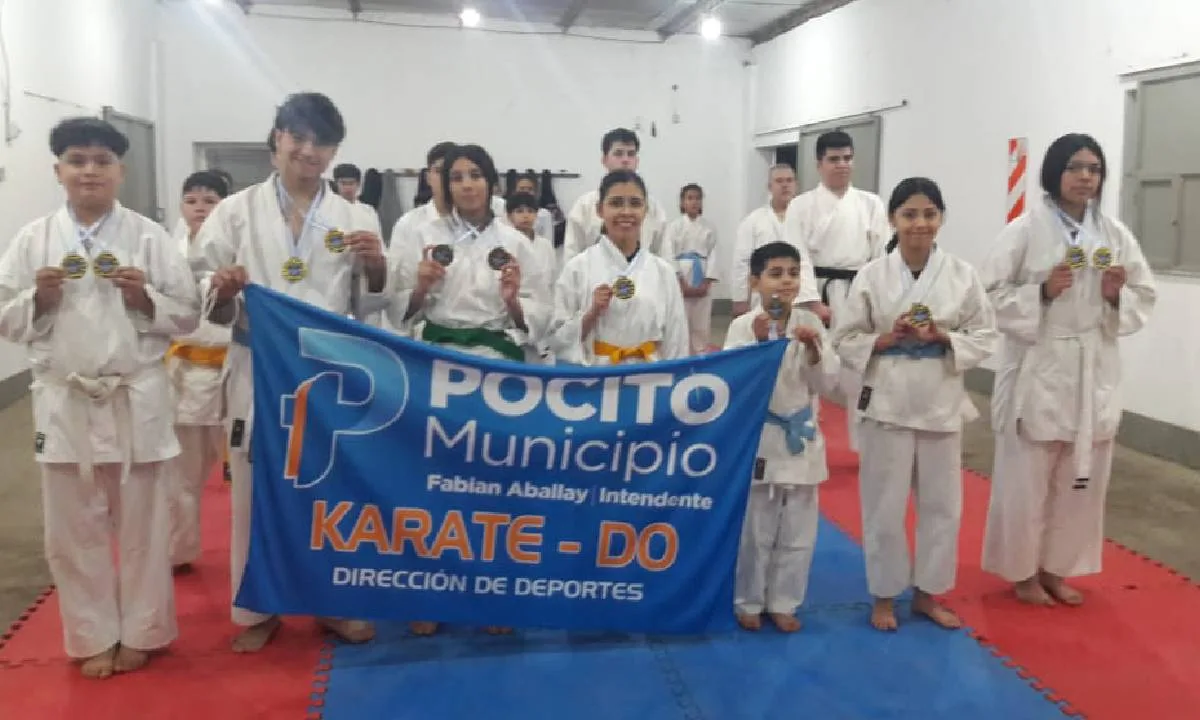 La Escuela Municipal de Karate brilló en el Torneo Regional Apertura