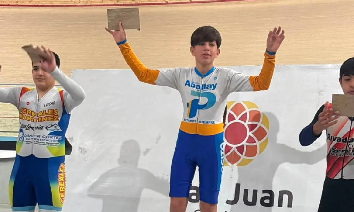 Valentino Chávez se destacó en la apertura de la temporada de ciclismo