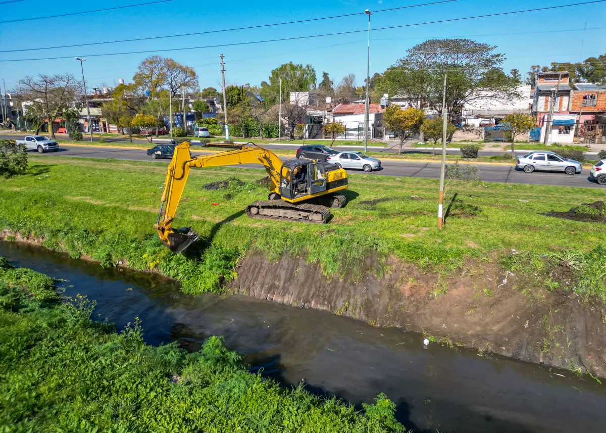 Avanza la limpieza del Arroyo San Juan en Berazategui