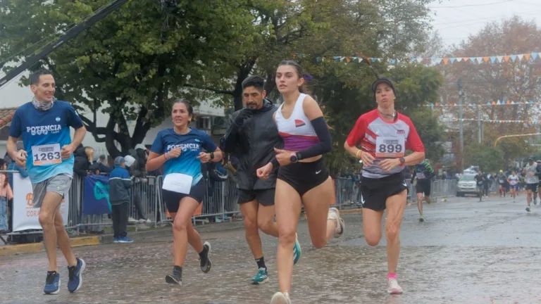 Berazategui se prepara para la Prueba Atlética Día del Vidriero