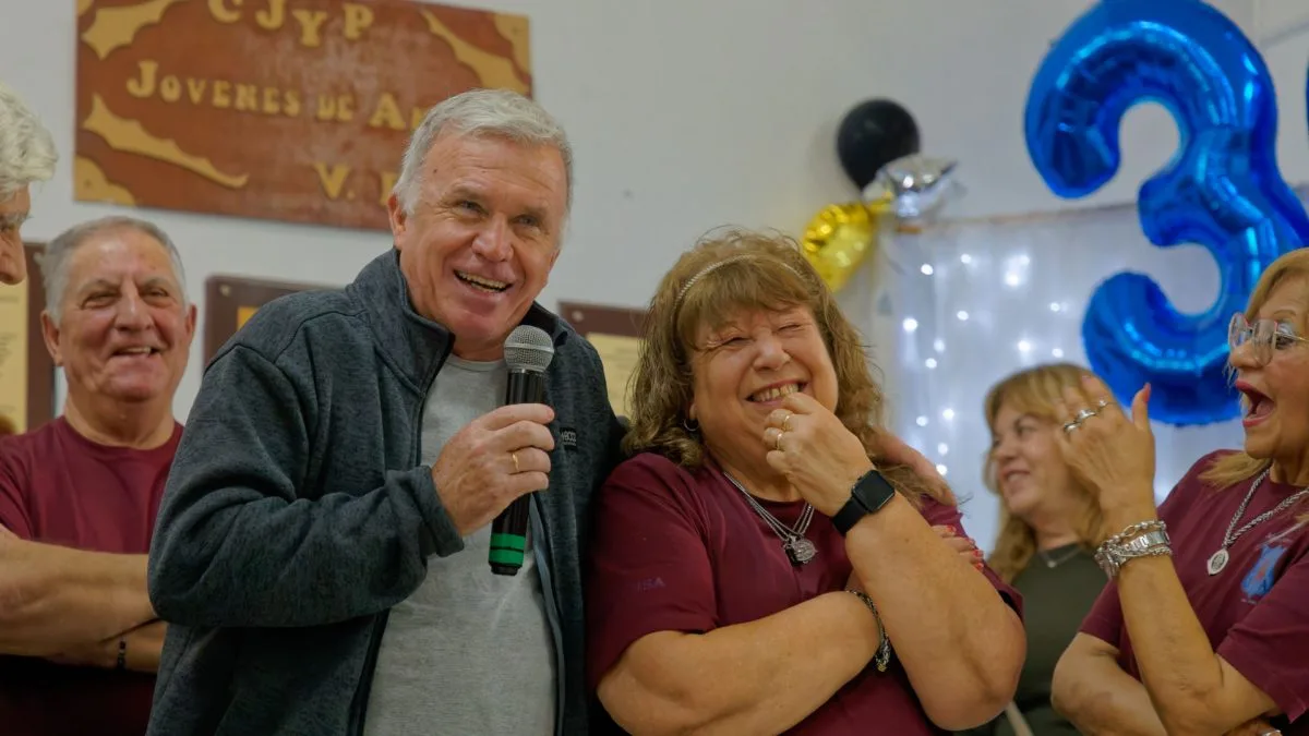 Celebración del 30° aniversario del Centro de Jubilados en Villa España
