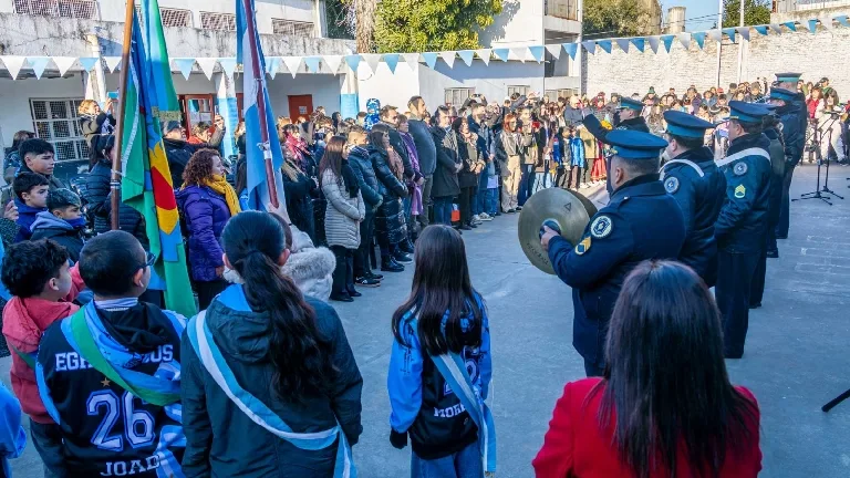 Celebración del Día de la Independencia en la Escuela Mariano Moreno