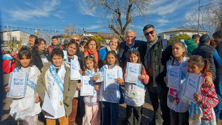 Ceremonia de lealtad a la Bandera en Berazategui