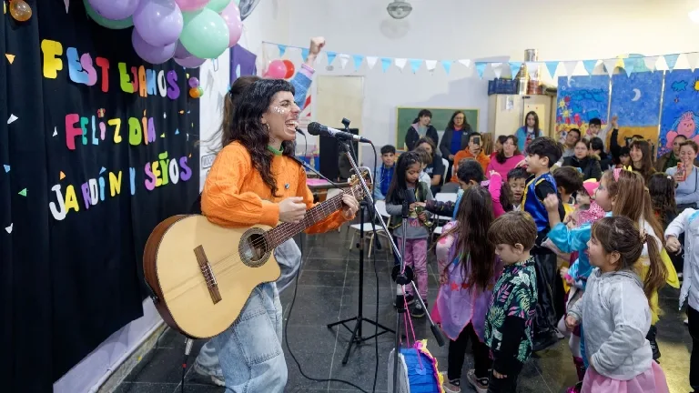El Jardín de Infantes N° 922 celebró 35 años con gran festejo
