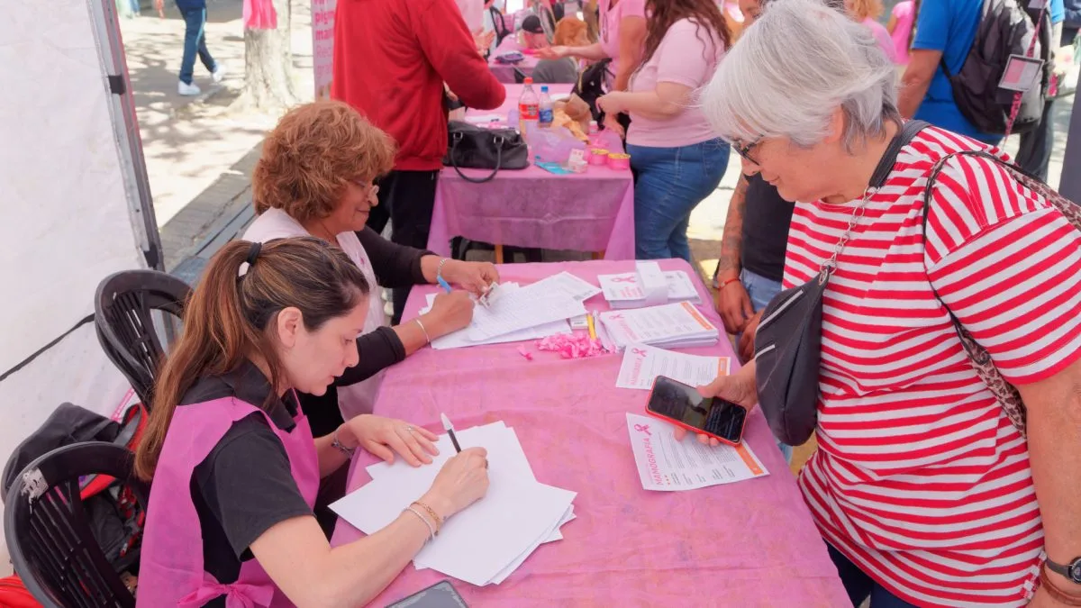 Jornada de prevención del cáncer de mama en Berazategui