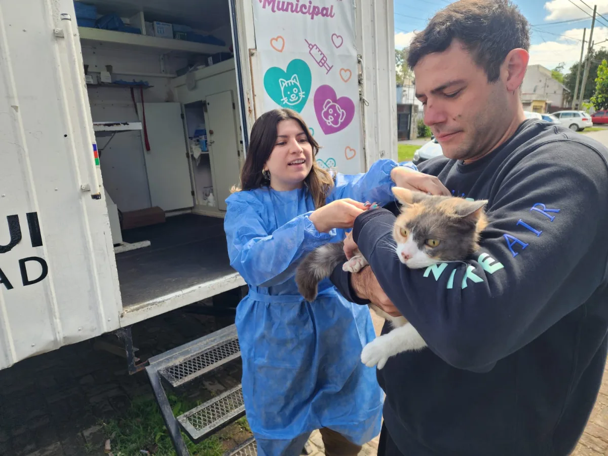 Jornada de Salud Animal en Bustillo ofrece servicios gratuitos