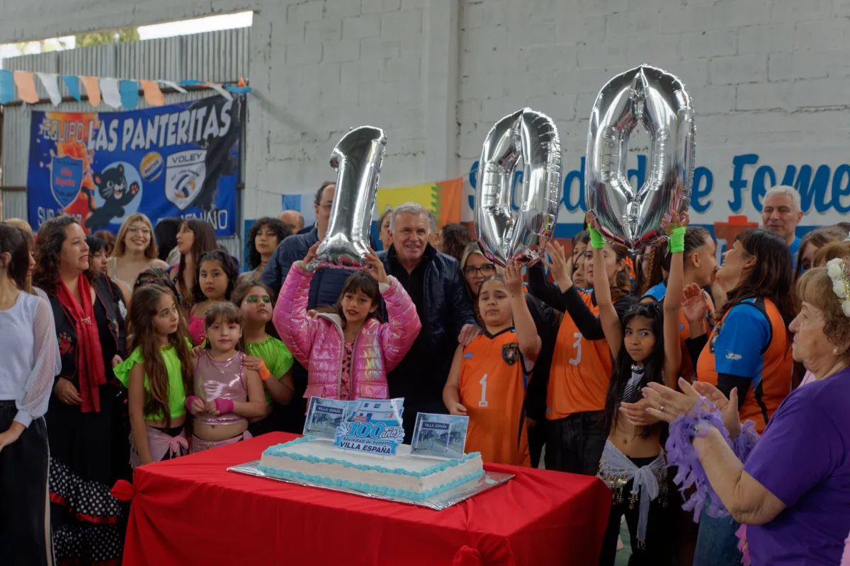 Villa España celebró un siglo de historia con actividades y reconocimientos